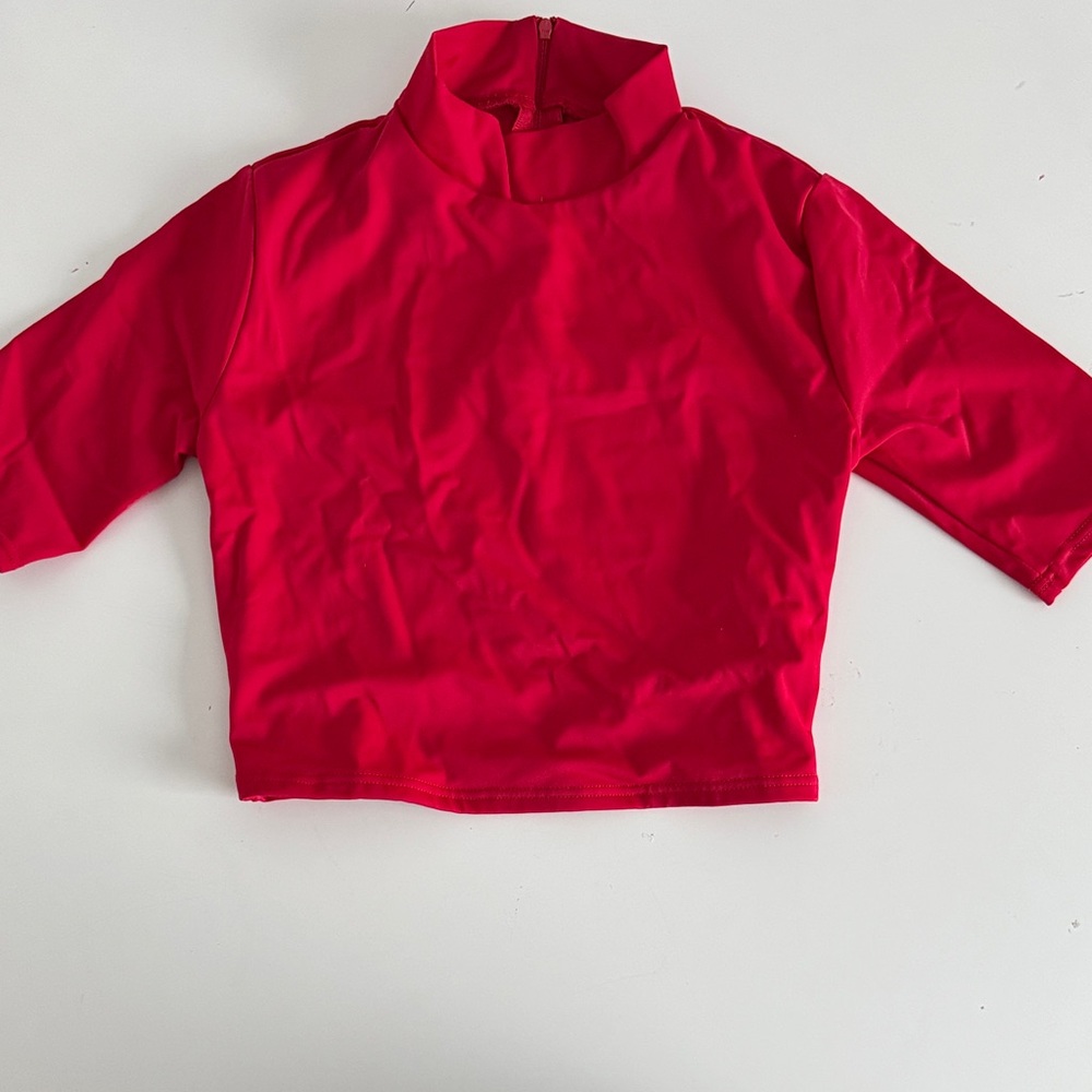 Balera Red Dancewear crop short sleeve mock neck top. Lined child large